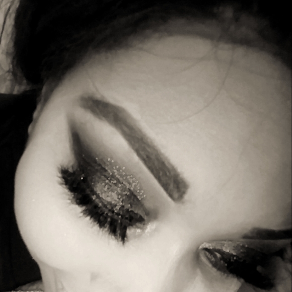 Meet your Posher, Demetry - Picture 2 of 4